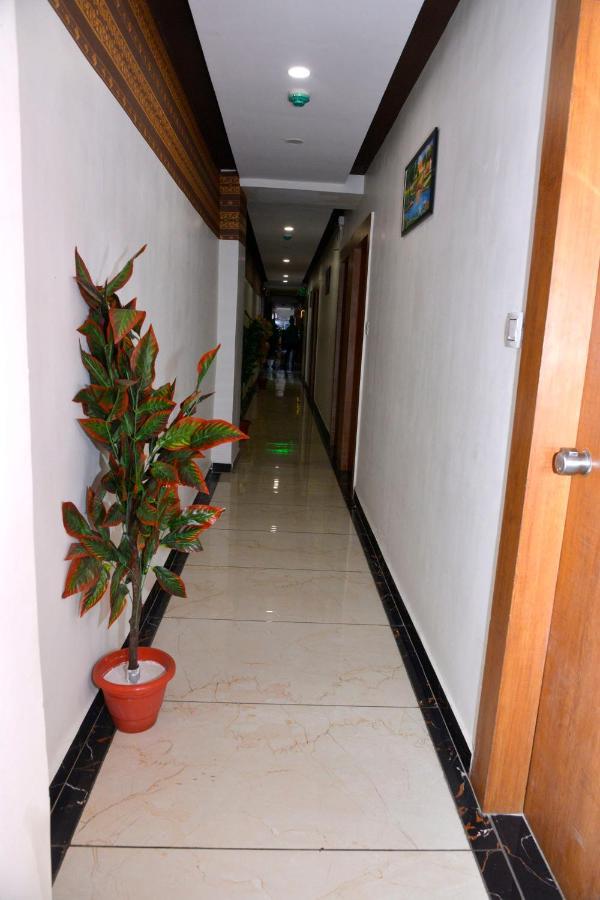 Hotel Asopalav Γκαντχιναγκάρ Εξωτερικό φωτογραφία