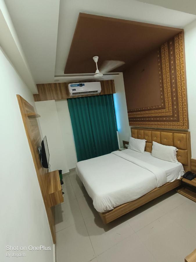 Hotel Asopalav Γκαντχιναγκάρ Εξωτερικό φωτογραφία